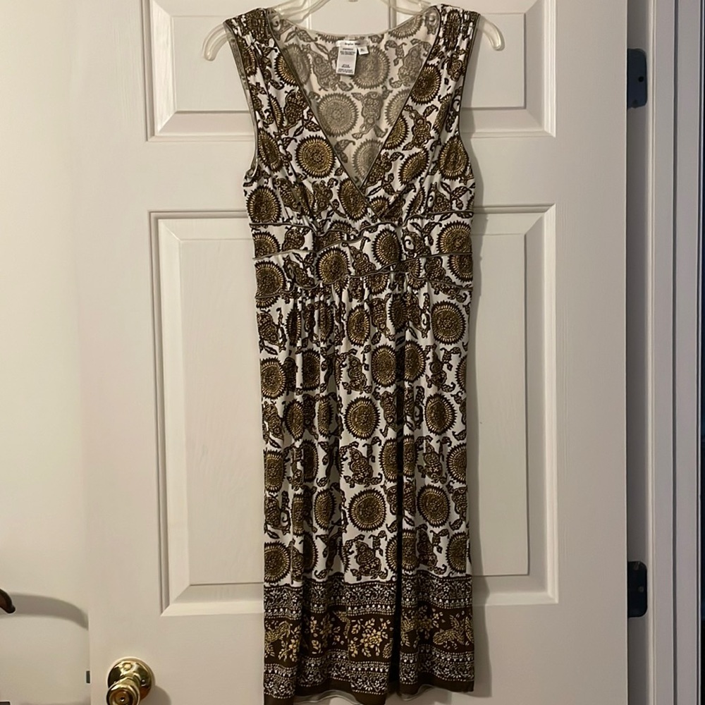 Sophie Max cute sleeveless sundress.